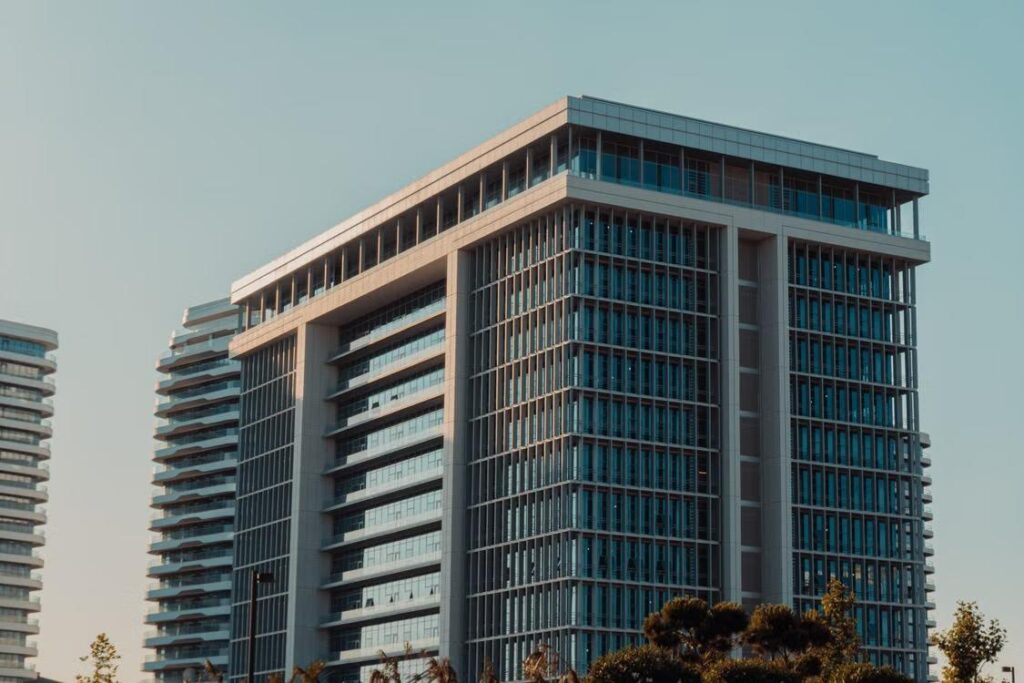 A building against the sky 